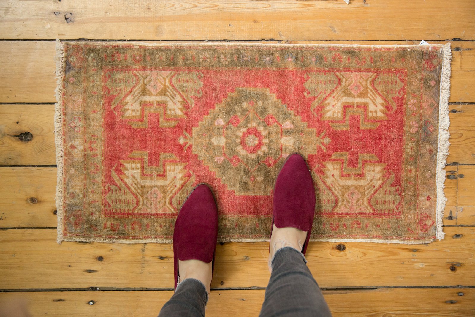 Vintage Distressed Oushak Rug Mat / ONH item 6499 image 1