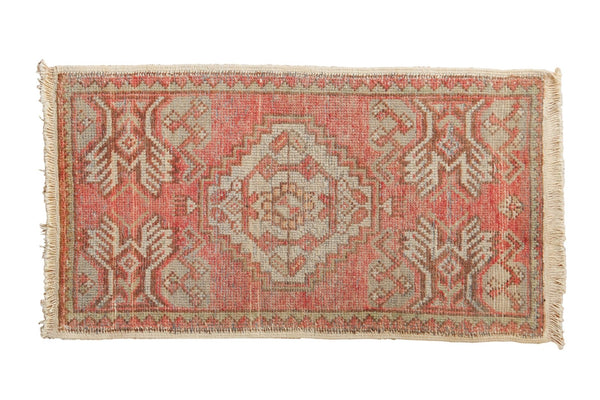 1.5x3 Vintage Distressed Oushak Rug Mat // ONH Item 6501
