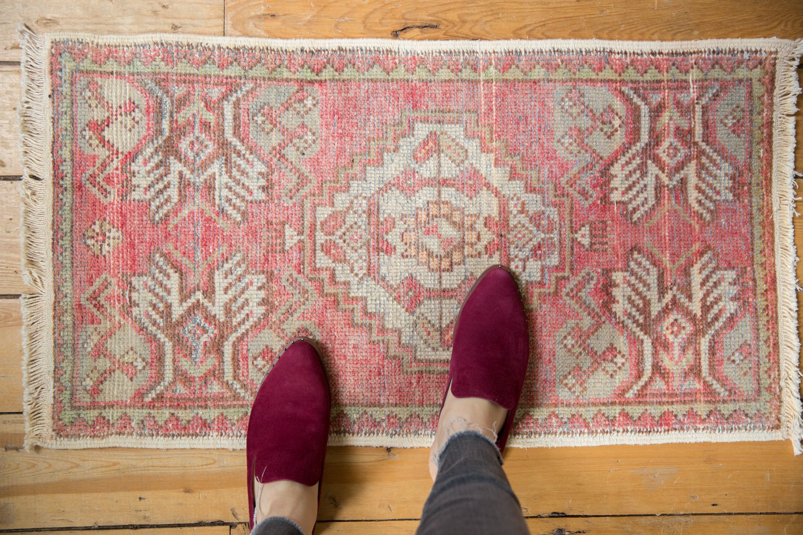 1.5x3 Vintage Distressed Oushak Rug Mat // ONH Item 6501 Image 1