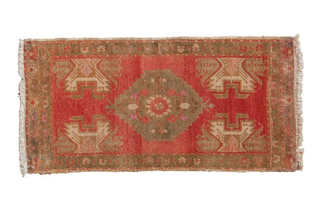 1.5x3 Vintage Distressed Oushak Rug Mat // ONH Item 6518