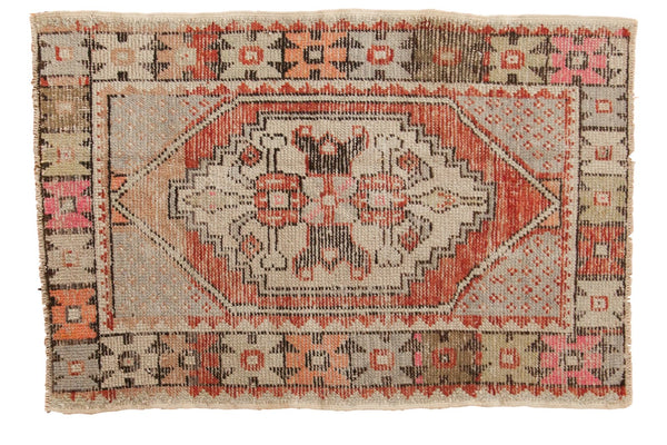 2.5x4 Vintage Distressed Oushak Rug // ONH Item 6569