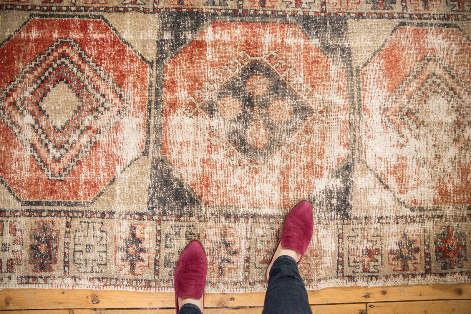 3.5x10.5 Vintage Distressed Oushak Rug Runner // ONH Item 6586 Image 1