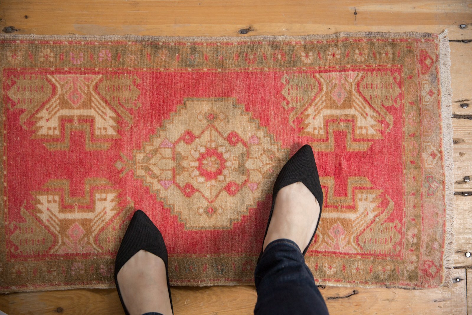 1.5x3 Vintage Distressed Oushak Rug Mat // ONH Item 6615 Image 1