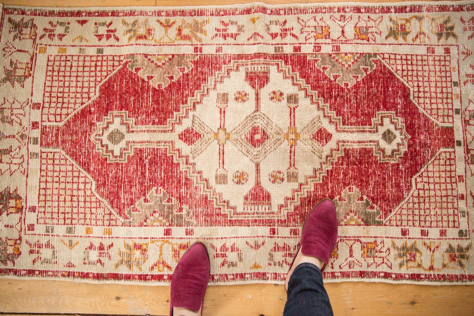 2.5x5 Vintage Distressed Oushak Rug Runner // ONH Item 6624 Image 1