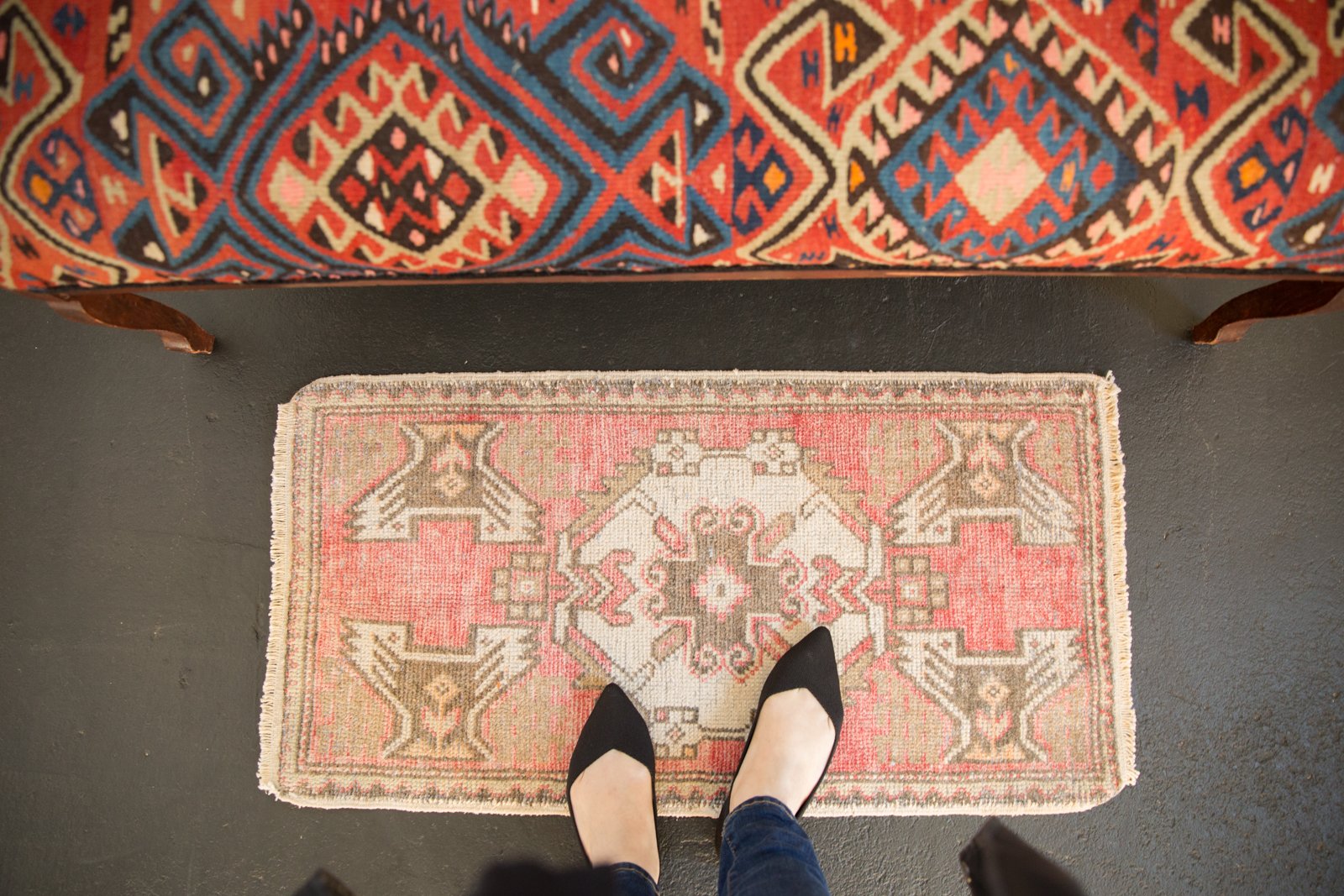 Vintage Distressed Oushak Rug Mat / ONH item 6732 Image 1