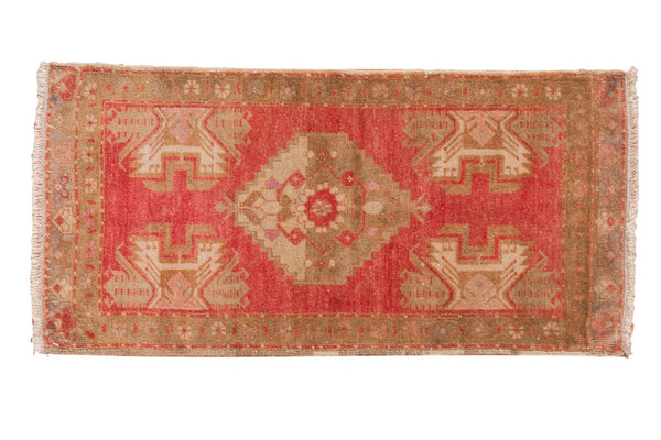 1.5x3 Vintage Distressed Oushak Rug Mat // ONH Item 6734