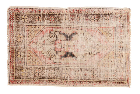 Vintage Distressed Oushak Rug / ONH Item 6781