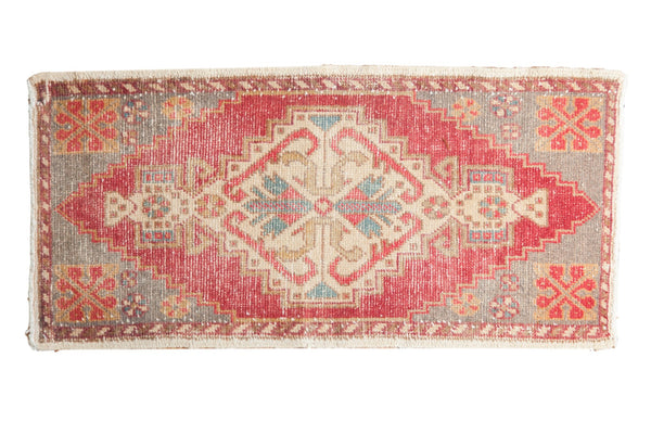1.5x3.5 Vintage Distressed Oushak Rug Mat Runner // ONH Item 6802