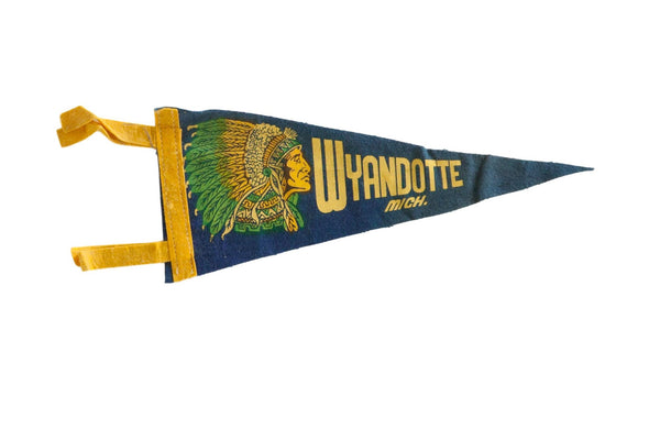 Vintage Wyandotte Michigan Felt Flag Pennant / ONH Item 6804