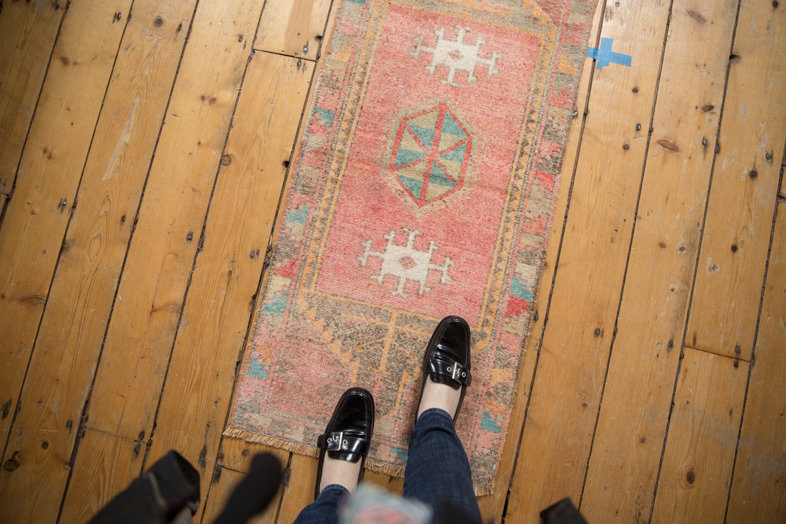 1.5x4 Vintage Distressed Oushak Rug Mat Runner // ONH Item 6877 Image 1