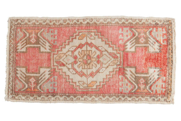 Vintage Distressed Oushak Rug Mat / ONH item 6881