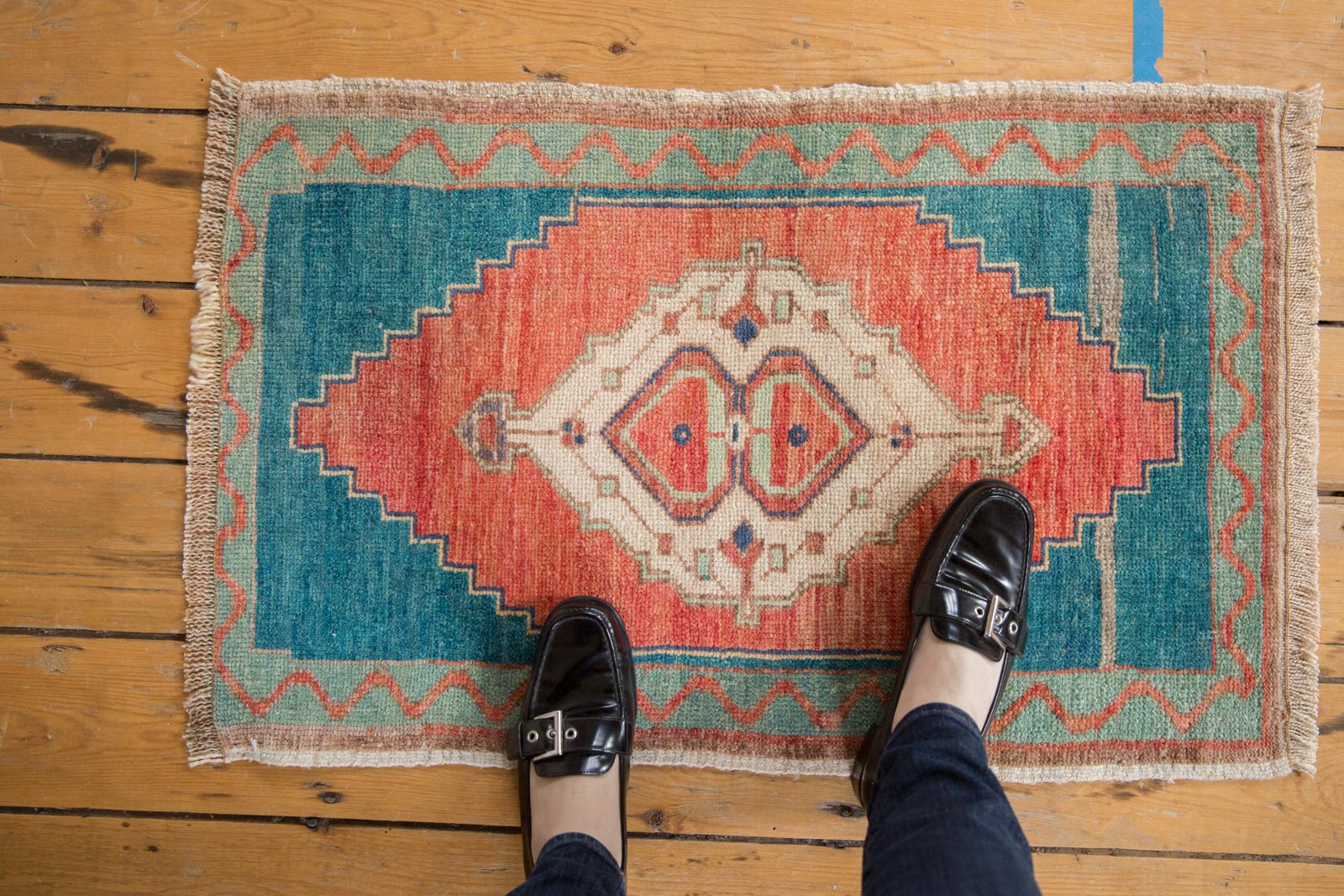 1.5x3 Vintage Distressed Oushak Rug Mat // ONH Item 6883 Image 1