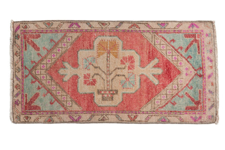 1.5x3 Vintage Distressed Oushak Rug Mat // ONH Item 6885