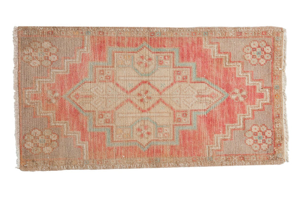 1.5x3 Vintage Distressed Oushak Rug Mat // ONH Item 6892