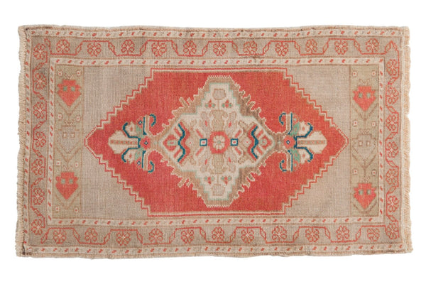 Vintage Distressed Oushak Rug Mat / ONH item 6894
