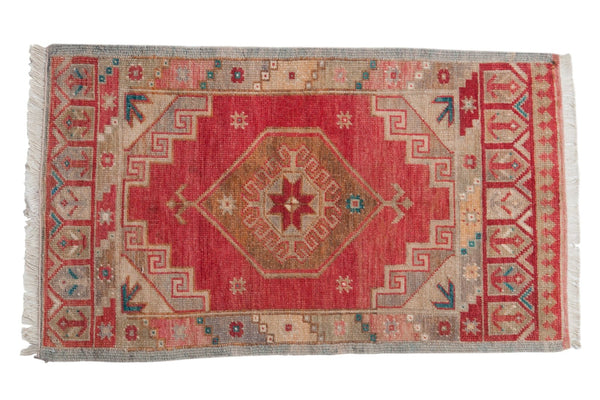 1.5x3 Vintage Distressed Oushak Rug Mat // ONH Item 6900