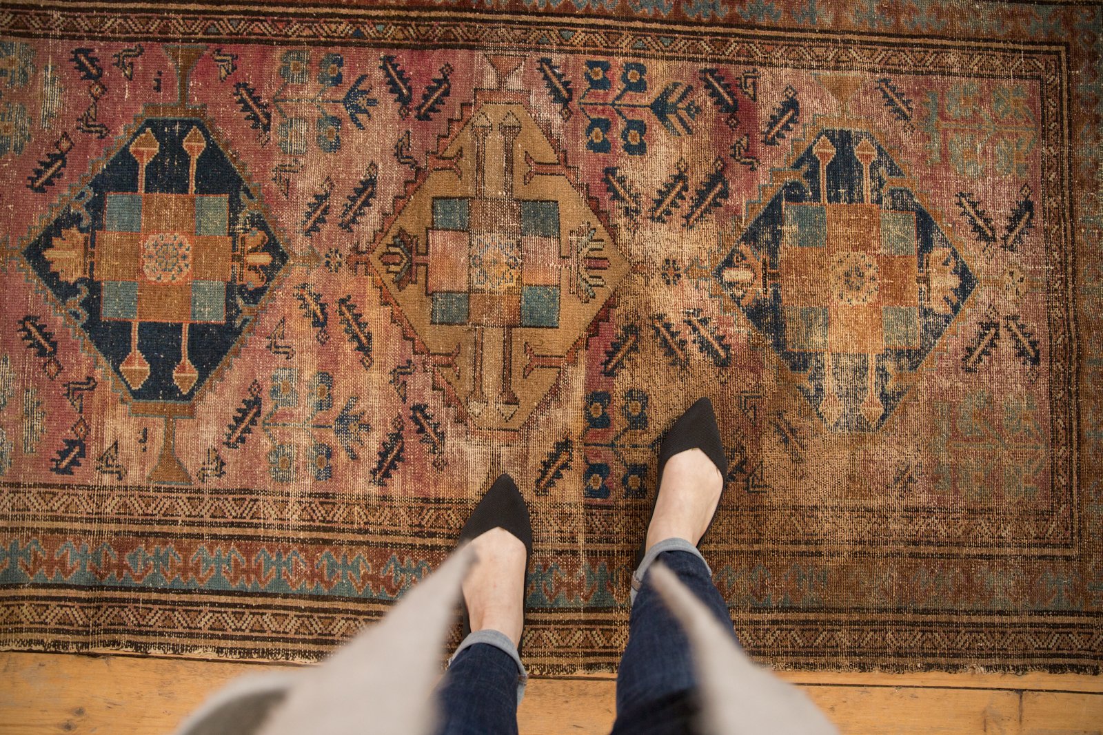  Image Vintage Malayer Rug / ONH item 6923 Image 1