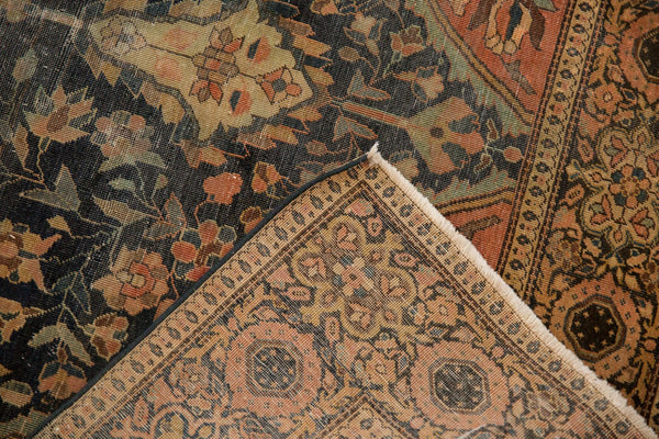  Image Antique Farahan Sarouk Rug / ONH item 6929 Image 10