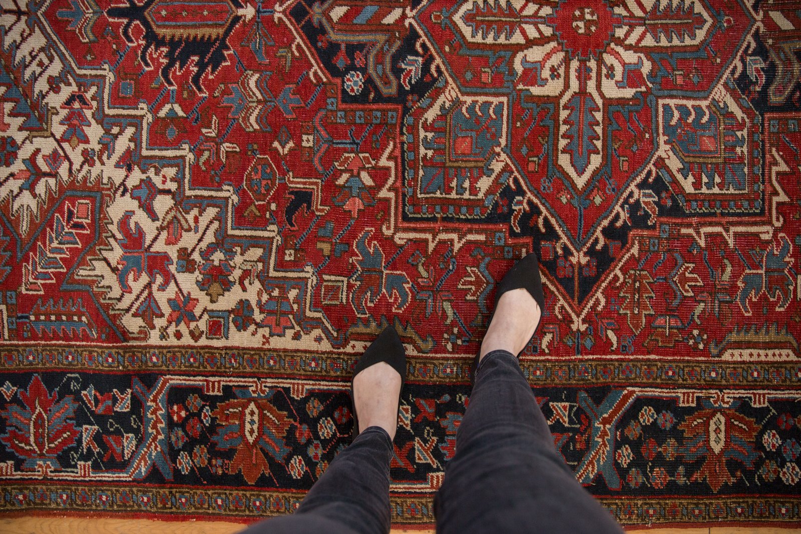 6.5x9.5 Vintage Heriz Carpet // ONH Item 6933 Image 1