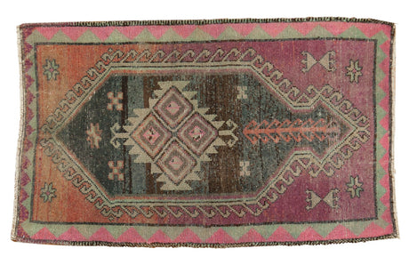 2.5x4.5 Vintage Distressed Oushak Rug // ONH Item 6939