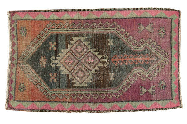 2.5x4.5 Vintage Distressed Oushak Rug // ONH Item 6939