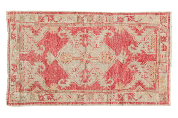 2.5x4.5 Vintage Distressed Oushak Rug // ONH Item 6952