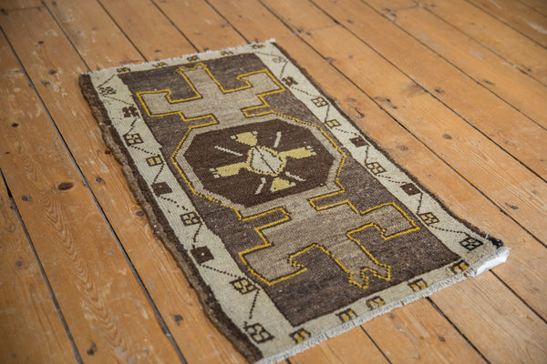 1.5x3 Vintage Distressed Oushak Rug Mat // ONH Item 6973 Image 2