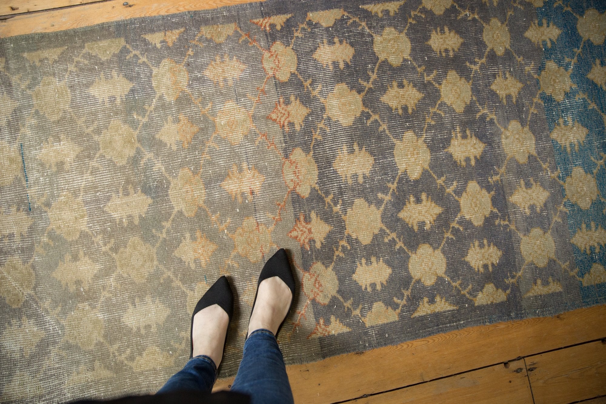 3x8.5 Vintage Distressed Sparta Rug Runner // ONH Item 7078 Image 1