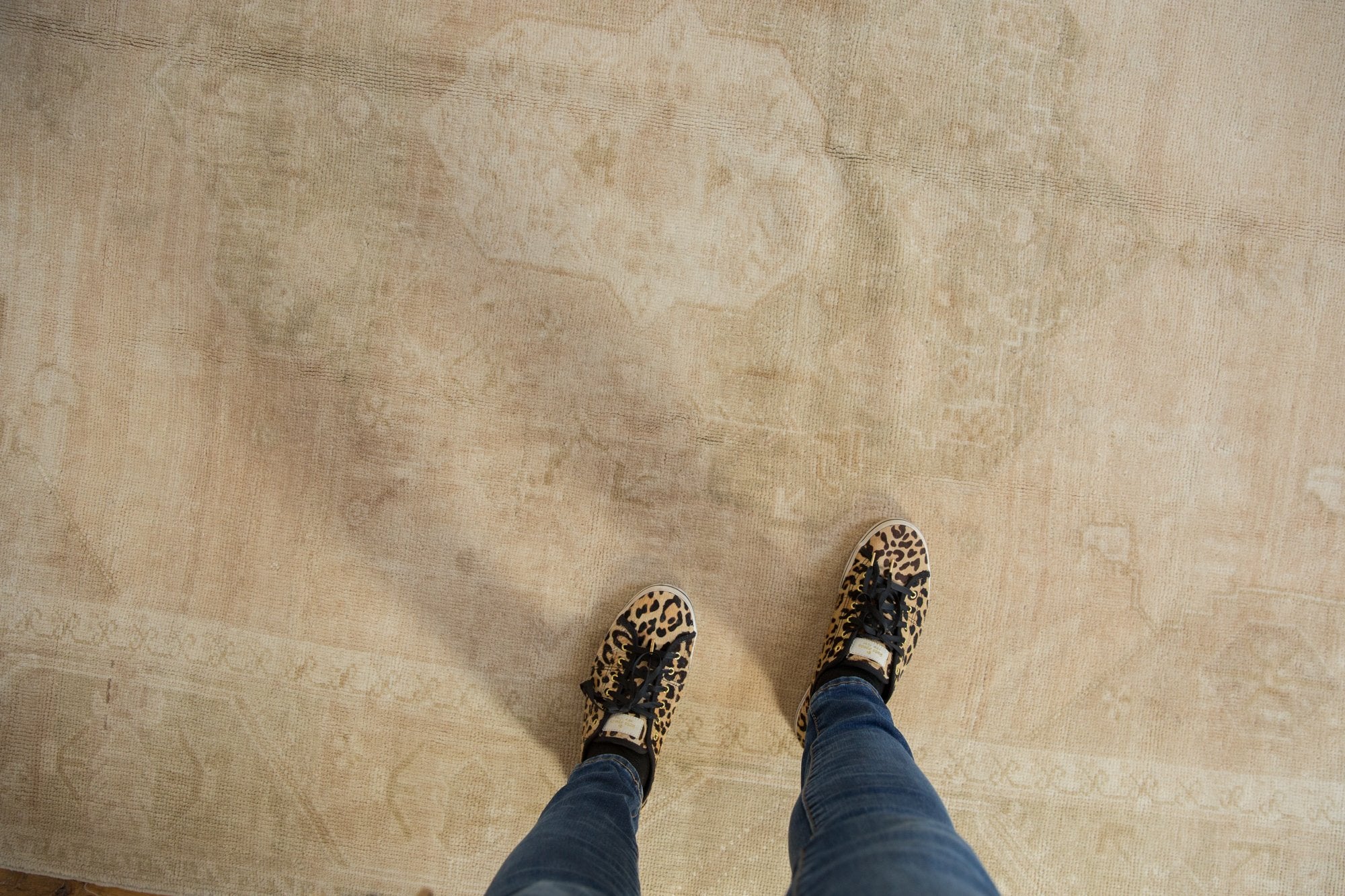 Vintage Distressed Oushak Carpet / ONH item 7095 Image 1