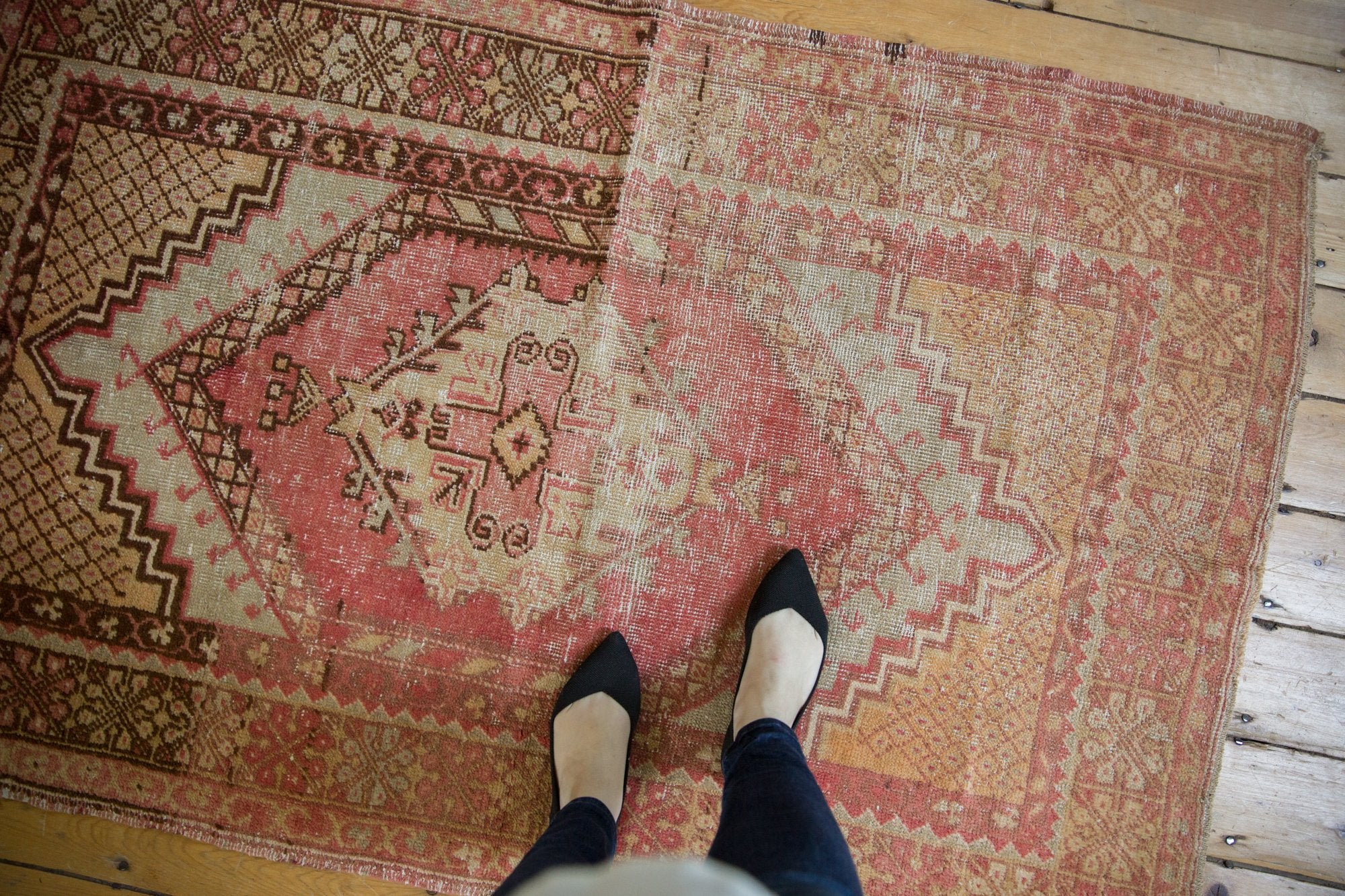 3.5x5.5 Vintage Distressed Oushak Rug // ONH Item 7134 Image 1