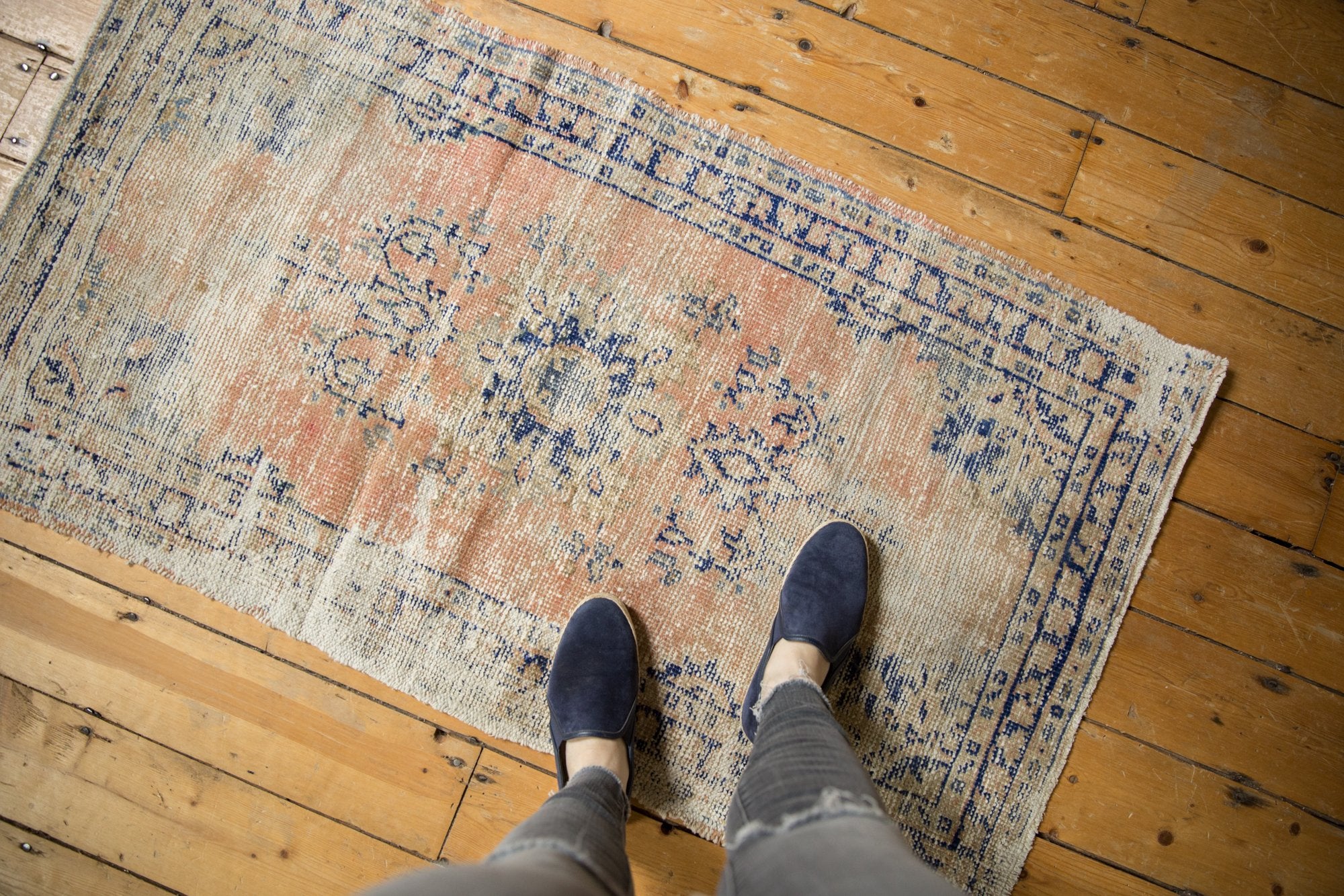 2.5x4.5 Vintage Distressed Oushak Rug // ONH Item 7136 Image 1