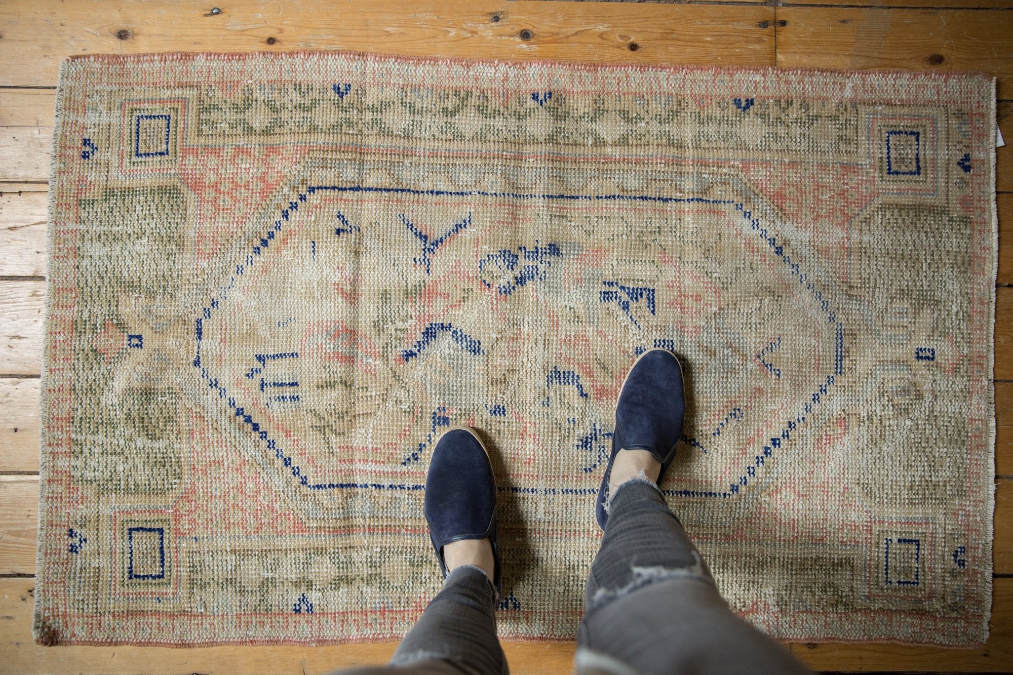 2.5x4.5 Vintage Distressed Oushak Rug // ONH Item 7138 Image 1