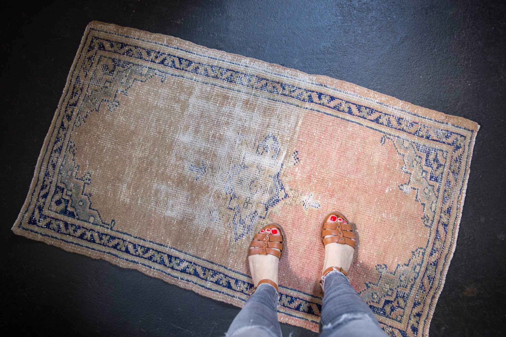 2.5x4.5 Vintage Distressed Oushak Rug // ONH Item 7157 Image 1