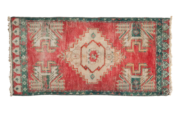 1.5x3 Vintage Distressed Oushak Rug Mat // ONH Item 7190