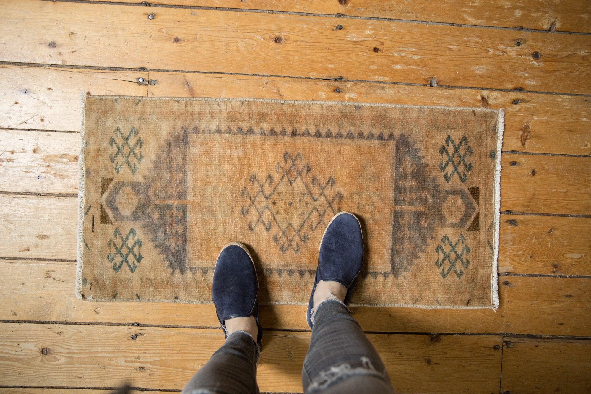 1.5x3 Vintage Distressed Oushak Rug Mat // ONH Item 7195 Image 1