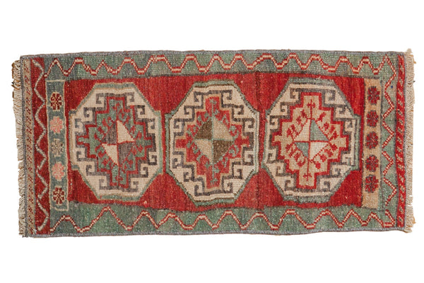 1.5x3 Vintage Distressed Oushak Rug Mat // ONH Item 7202