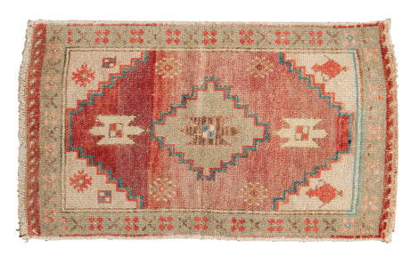 1.5x3 Vintage Distressed Oushak Rug Mat // ONH Item 7206