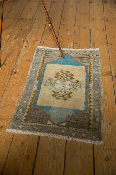 1.5x2.5 Vintage Distressed Oushak Rug Mat // ONH Item 7207 Image 2