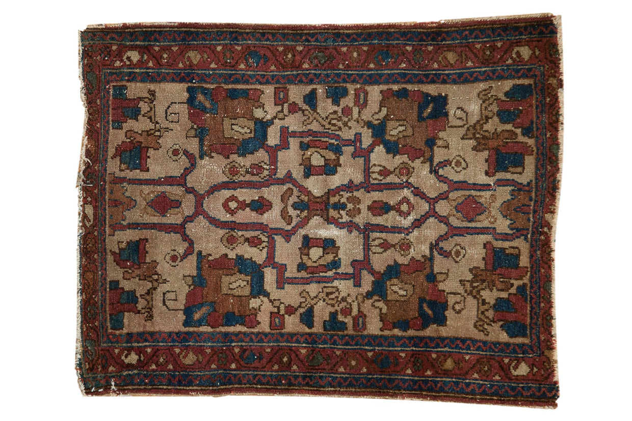 3x3.5 Antique Lilihan Square Rug // ONH Item 7260