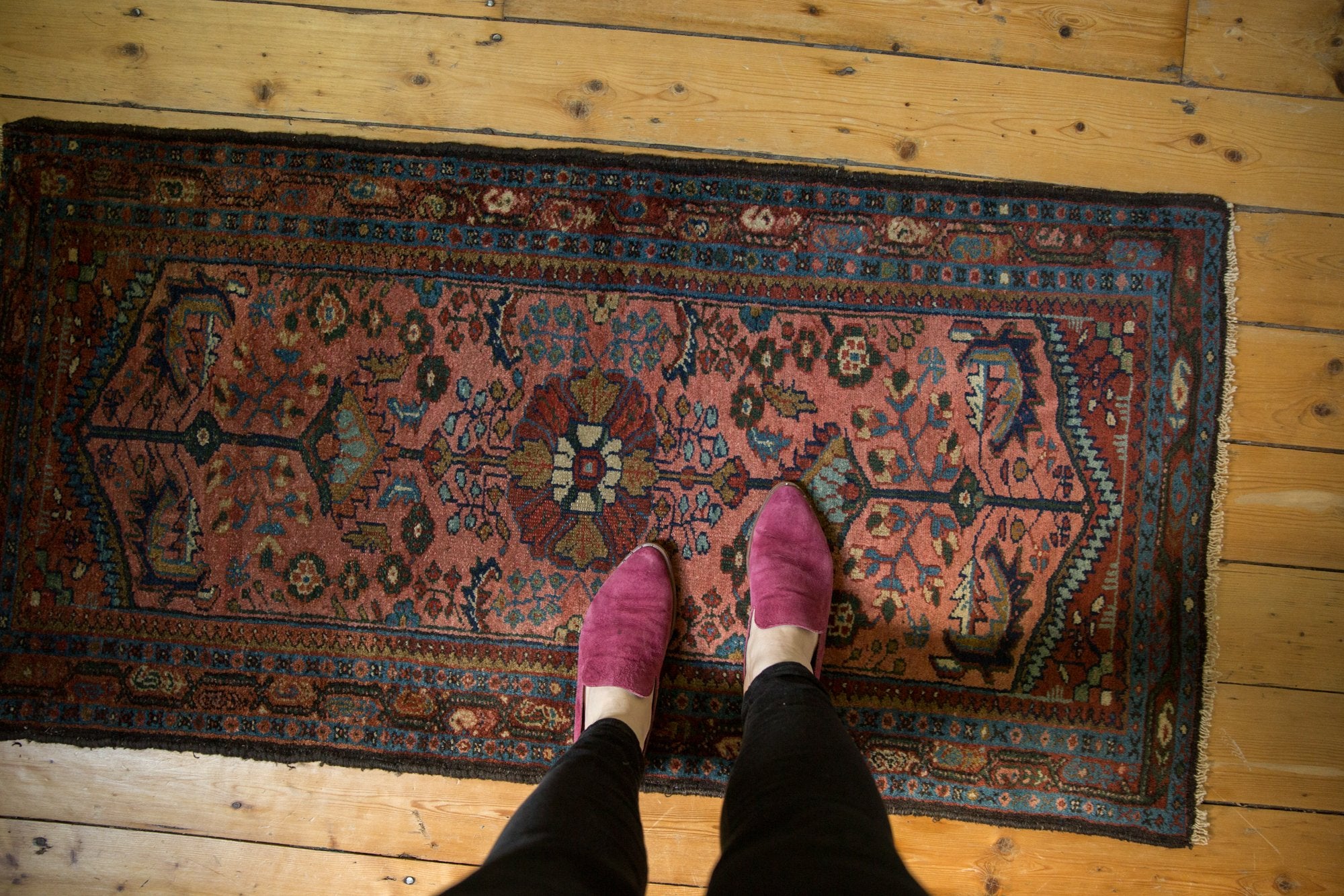 2.5x5 Vintage Lilihan Rug Runner // ONH Item 7268 Image 1