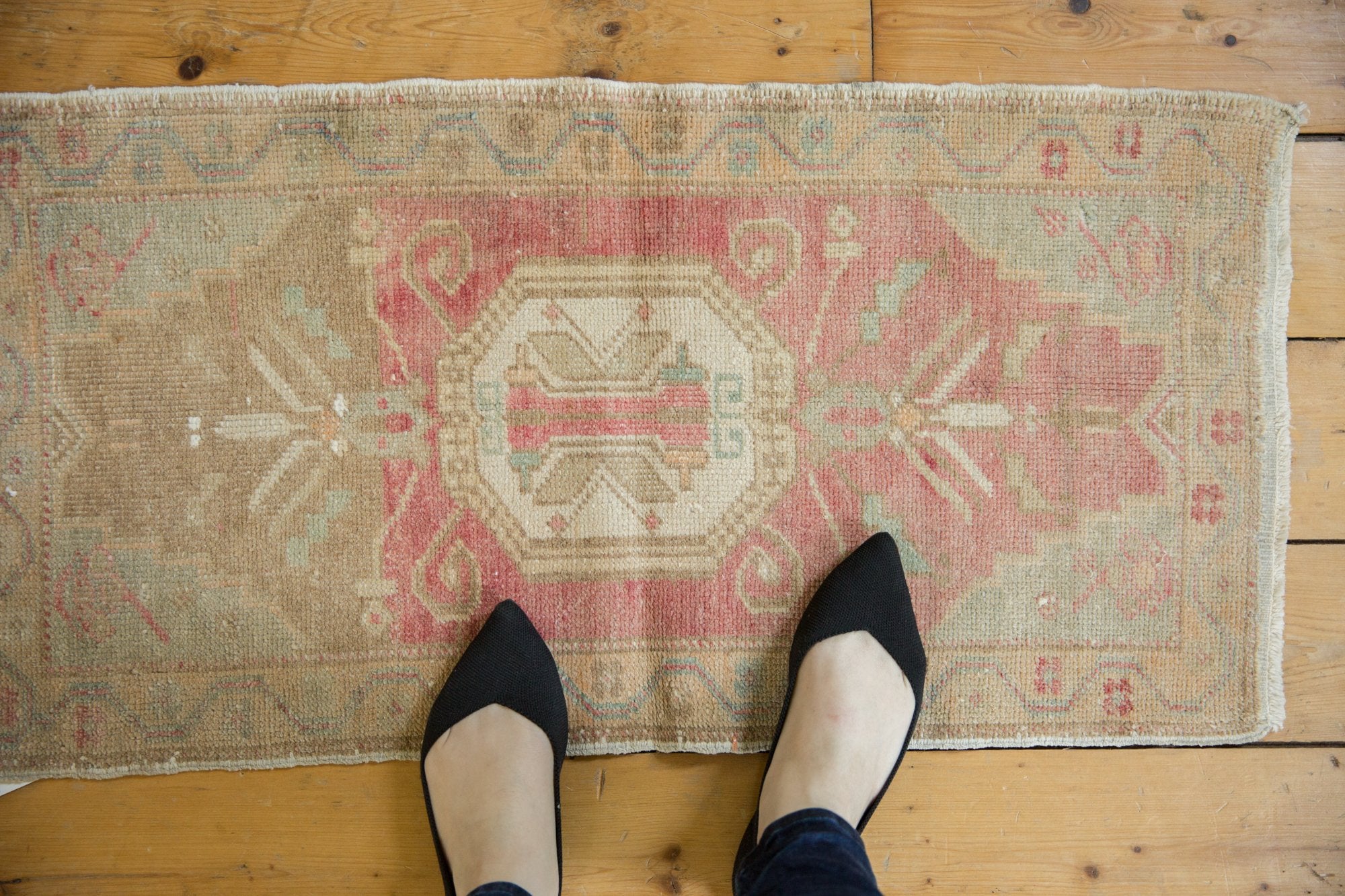 1.5x3 Vintage Distressed Oushak Rug Mat // ONH Item 7314 Image 1