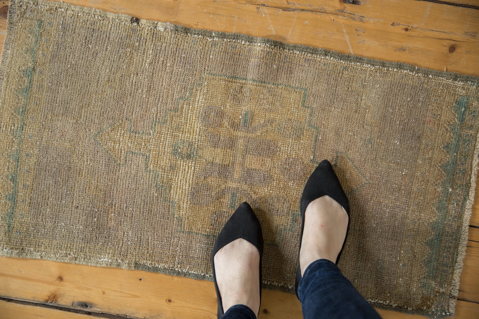 1.5x3 Vintage Distressed Oushak Rug Mat // ONH Item 7317 Image 1