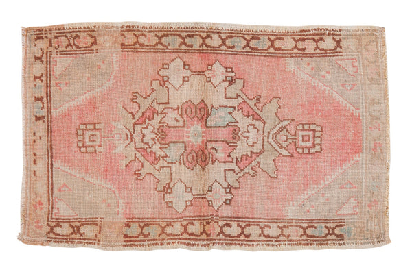 Vintage Distressed Oushak Rug Mat / ONH item 7317 Image 5