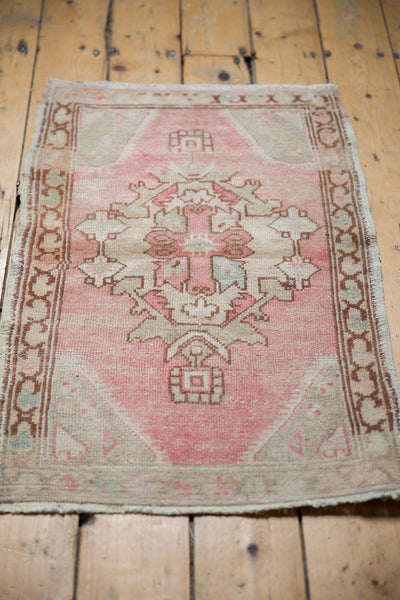 Vintage Distressed Oushak Rug Mat / ONH item 7318 Image 1