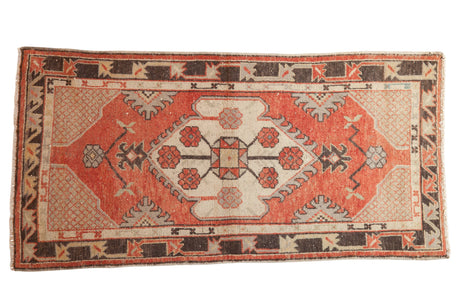 2.5x5.5 Vintage Distressed Oushak Rug Runner // ONH Item 7326