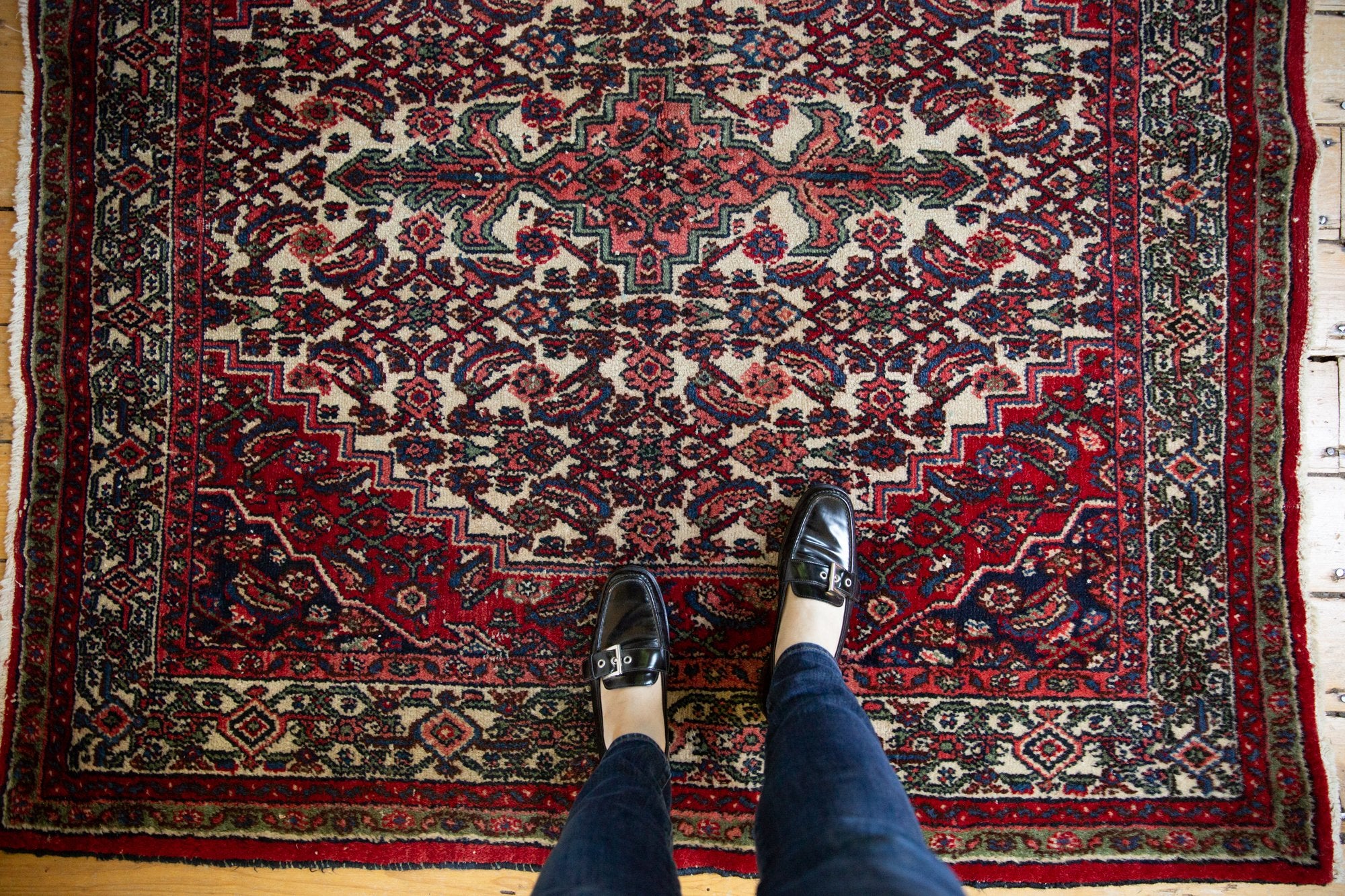 Vintage Bibikabad Square Carpet / ONH item 7338 Image 1