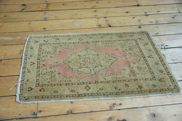 2x3 Antique Distressed Jalili Tabriz Rug Mat // ONH Item 7371 Image 5