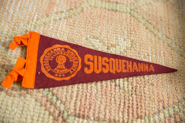 Vintage Susquehanna University Felt Flag Pennant // ONH Item 7422 Image 1