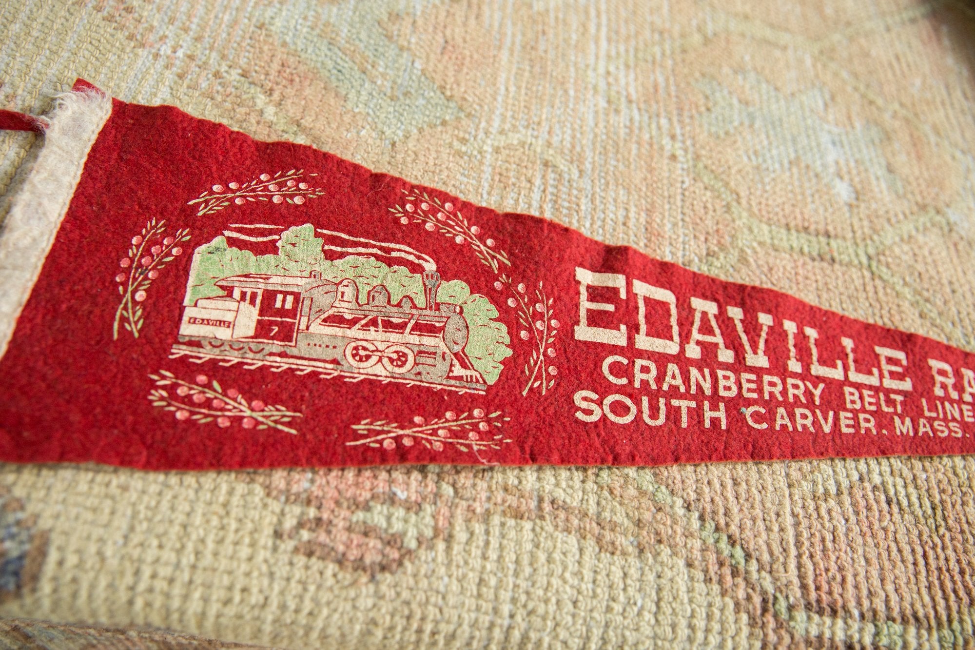 Vintage Edaville Railroad, Mass. Felt Flag Pennant // ONH Item 7444 Image 1