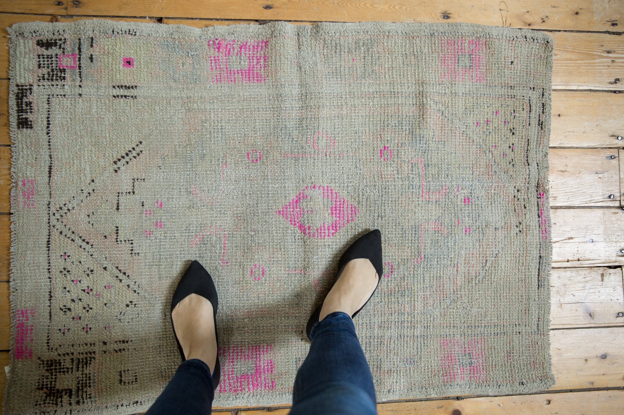 2.5x4 Vintage Distressed Oushak Rug // ONH Item 7493 Image 1